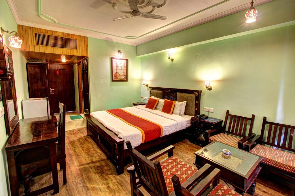 Hotel The Himachal Inn Manāli Eksteriør bilde